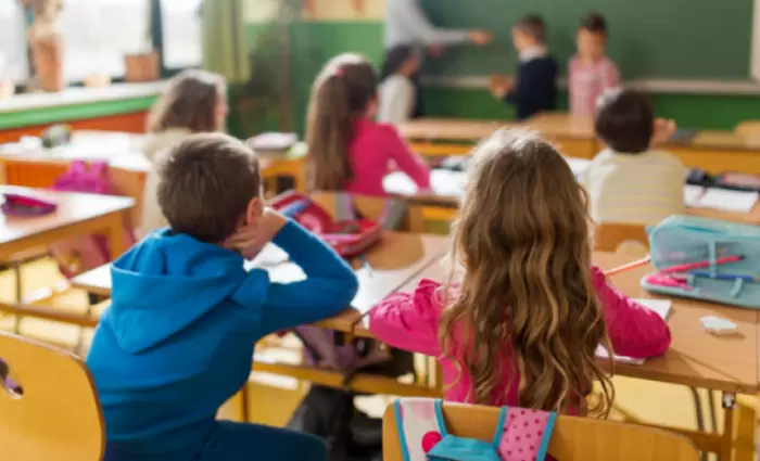 Μεγάλα τα ελλείμματα στην προδημοτική εκπαίδευση και φροντίδα, λένε οι συντεχνίες