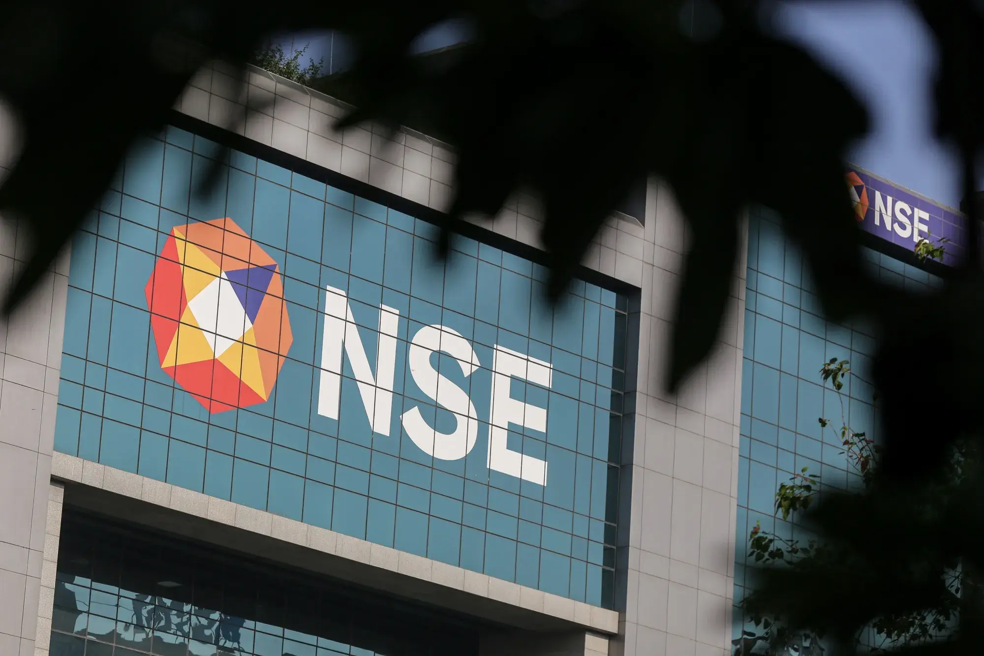 Ινδία: Νέο ιστορικό ρεκόρ για τις μετοχές – Σε τροχιά για τη 10η σερί χρονιά ανόδου