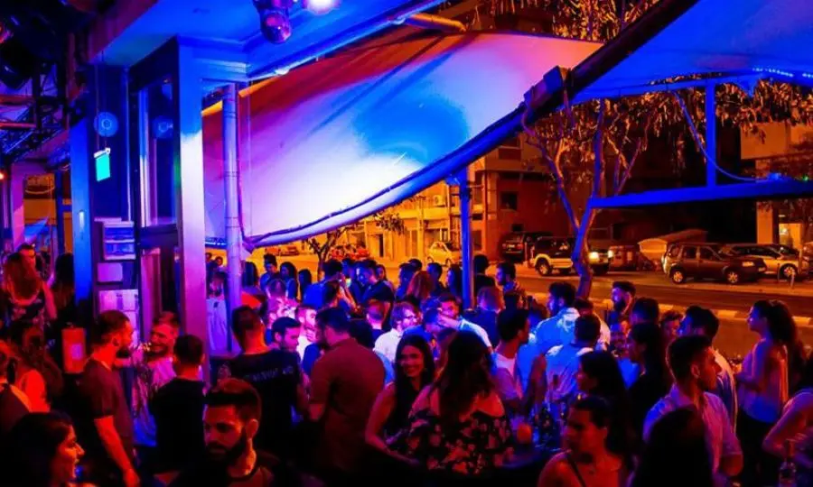 Αξημέρωτα πλέον τα βράδια στα νυχτερινά κέντρα