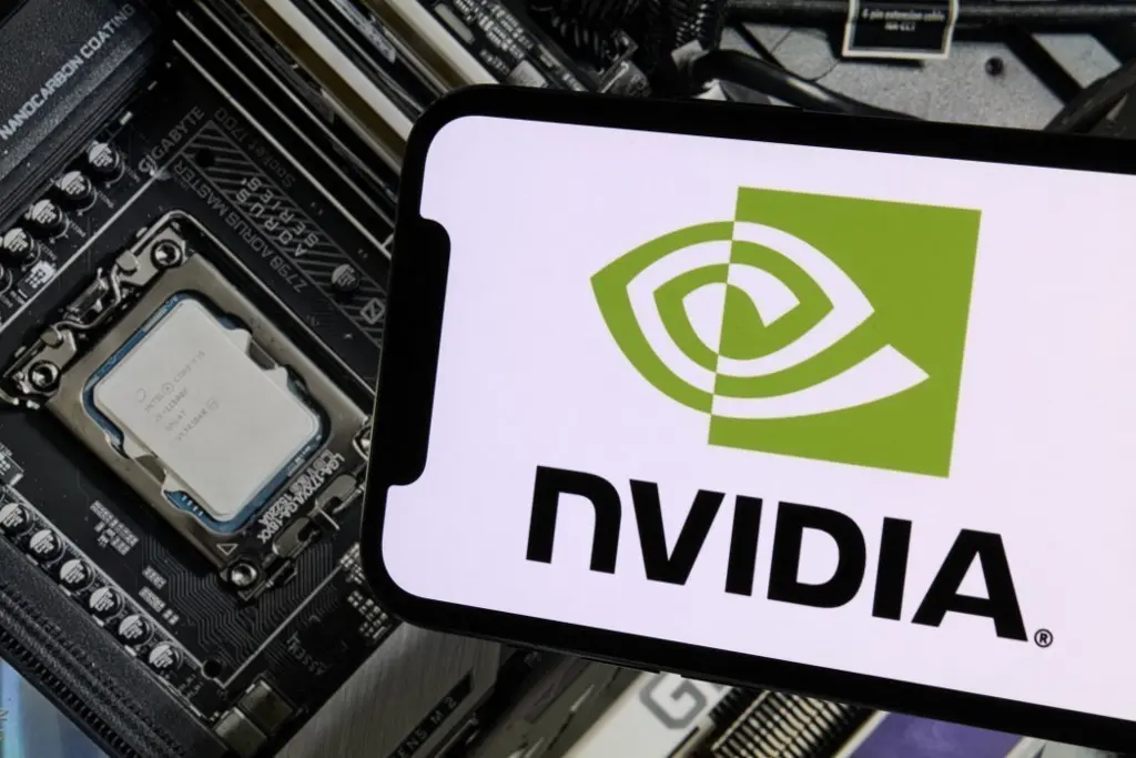 «Πράσινο φως» από Τραμπ σε Nvidia για εξαγωγές H200 στην Κίνα - Τι σημαίνει για την αγορά chips