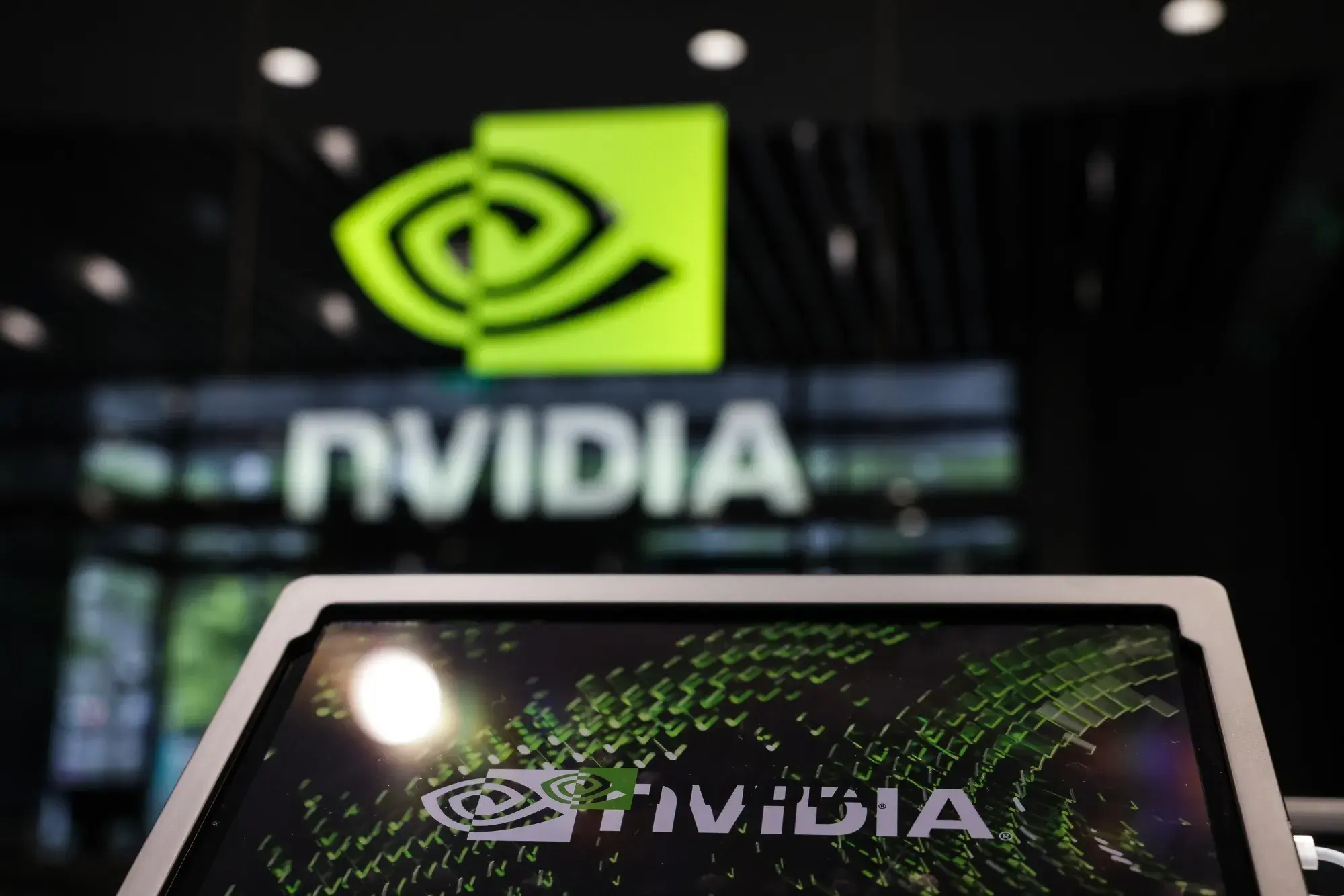 Γιατί τα θετικά αποτελέσματα της Nvidia διχάζουν τους αναλυτές (πίνακες)