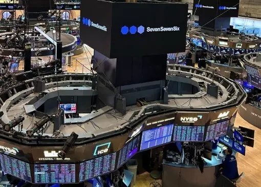 Wall Street: Στο πράσινο οι δείκτες μετά τα στοιχεία για τις τιμές χονδρικής τον Ιούλιο