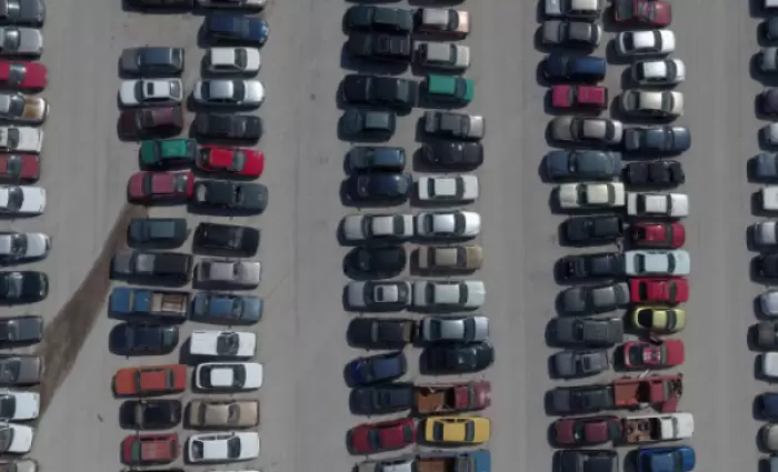 Μειώθηκαν τα αυτοκίνητα και αυξήθηκαν οι μοτοσυκλέτες