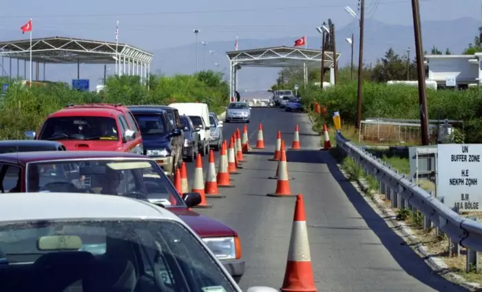 Αρχή με προσπάθειες για νέα οδοφράγματα σε Μια Μηλιά και Πυρόι ή Κόκκινα