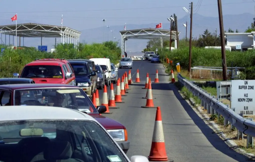 Αρχή με προσπάθειες για νέα οδοφράγματα σε Μια Μηλιά και Πυρόι ή Κόκκινα