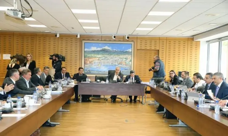 Διέκοψε τη συνεδρία η Επ. Ελέγχου εις ένδειξη εκτίμησης στο έργο του Οδυσσέα