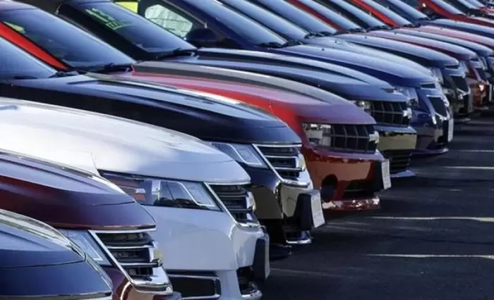 Μειώθηκαν κατά 1,8% οι εγγραφές επιβατηγών οχημάτων το οκτάμηνο