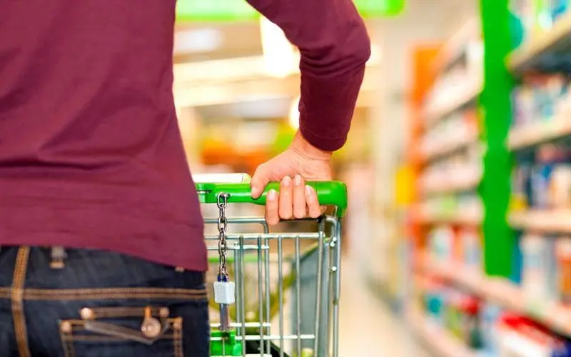 Αυτές τις μέρες θα είναι κλειστά καταστήματα και υπεραγορές