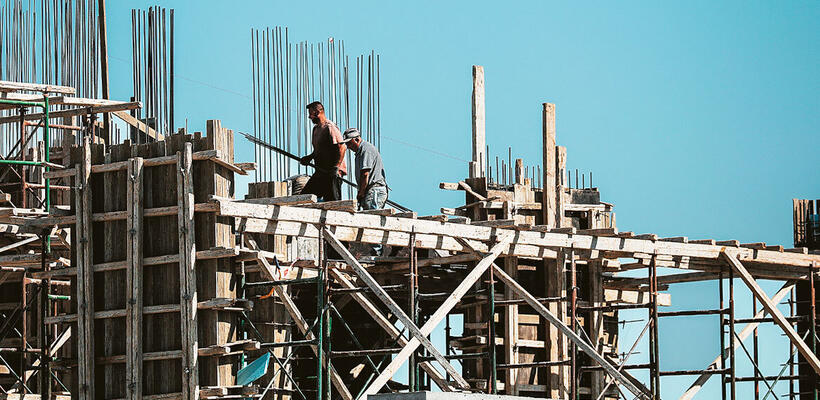 Ετήσια μείωση 6% στις άδειες οικοδομής -  Αύξηση σε αξία και εμβαδόν το 11μηνο 2023