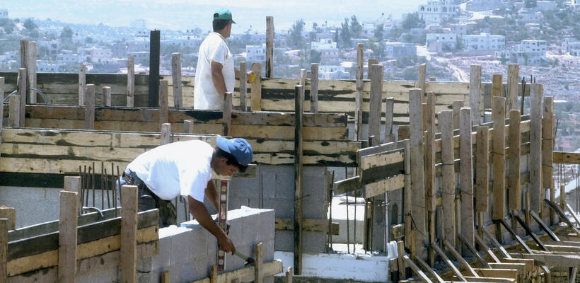 Νέα αποκλιμάκωση στις τιμές κατασκευαστικών υλικών τον Μάρτιο