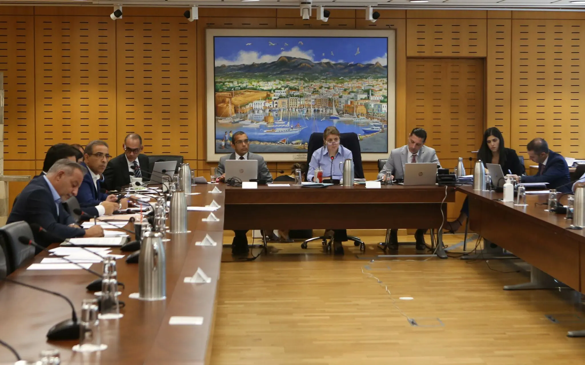 Συνέχεια στους προϋπολογισμούς υπουργείων στην επ. Οικονομικών