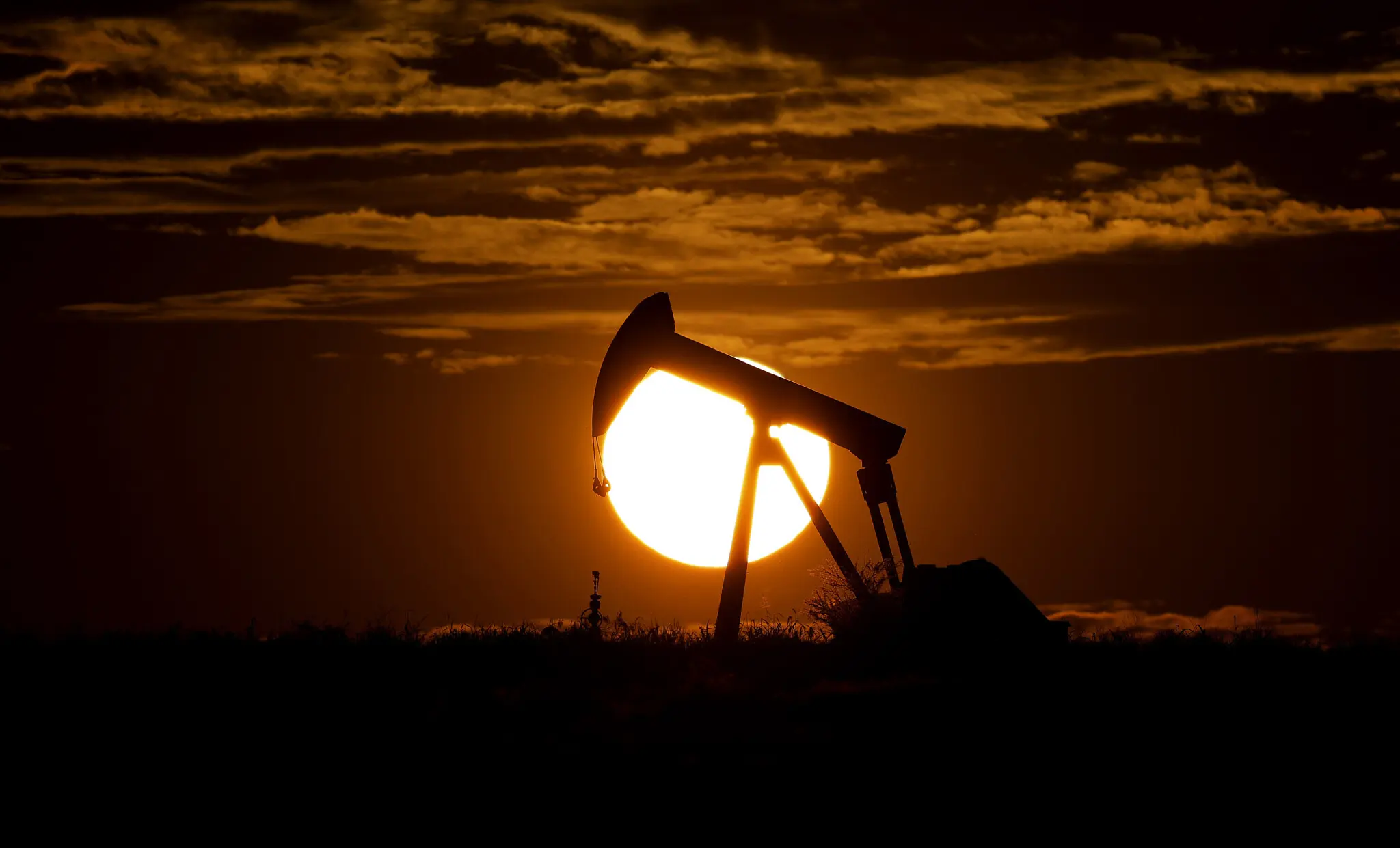 Καθοδικά κινείται το πετρέλαιο στην Ασία