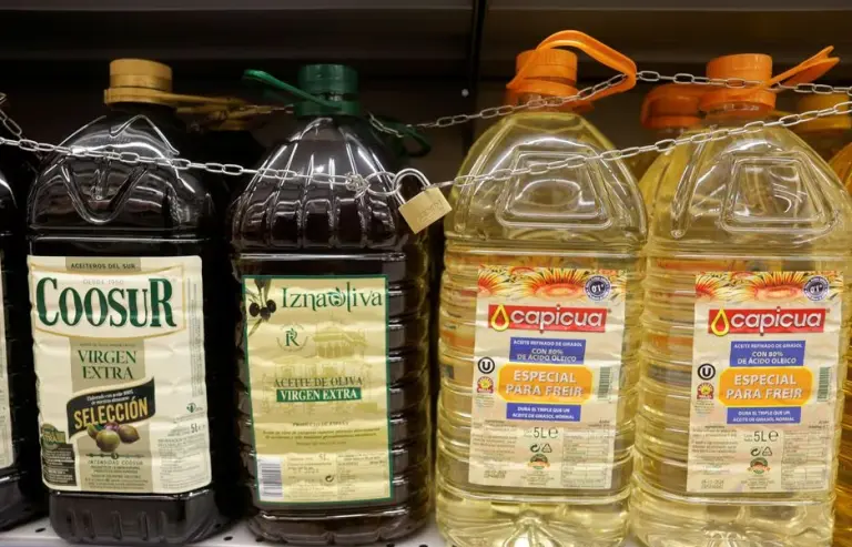 Το ελαιόλαδο στο... μάτι συμμοριών των σούπερ μάρκετ - Η ζημιά στην οικονομία