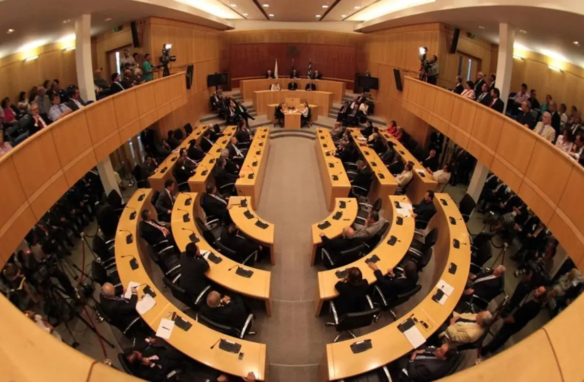 Αύξηση φορολόγησης στοιχήματος ενώπιον της Ολομέλειας