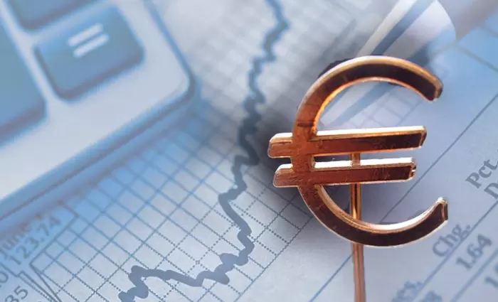 Στη δημοσιότητα τα επιτόκια των κυβερνητικών εξαετών ομολόγων για φυσικά πρόσωπα