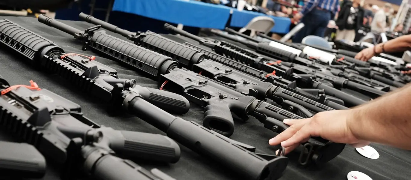 Αυξήθηκαν οι παγκόσμιες πωλήσεις όπλων