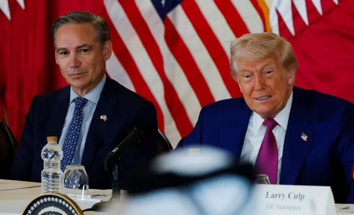 Boeing: Σε κατάσταση κρίσης ο CEO μετά τη συντριβή της Air India