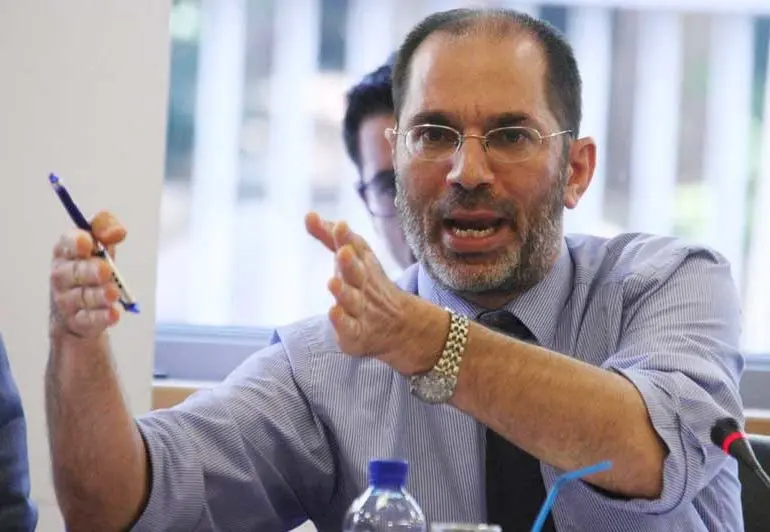 Ξεκινά έρευνα ο Οδυσσέας για αμοιβές Ερευνητικής