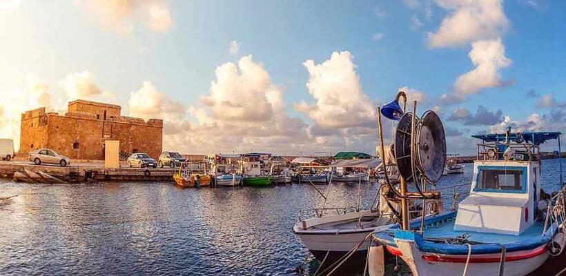 Στον αναπνευστήρα η ανάπτυξη της Πάφου 