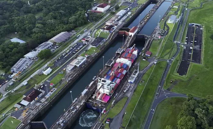 Η επιδρομή στη Βενεζουέλα εντείνει τις πιέσεις στον Παναμά