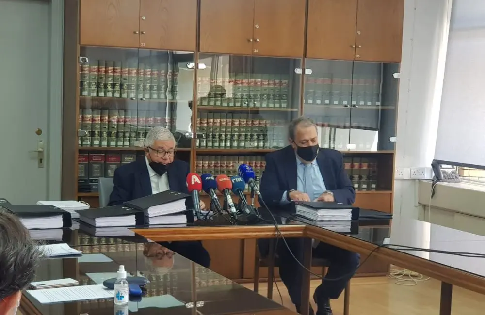 Πάνω από τις μισές πολιτογραφήσεις ήταν παράνομες! (ΒΙΝΤΕΟ)