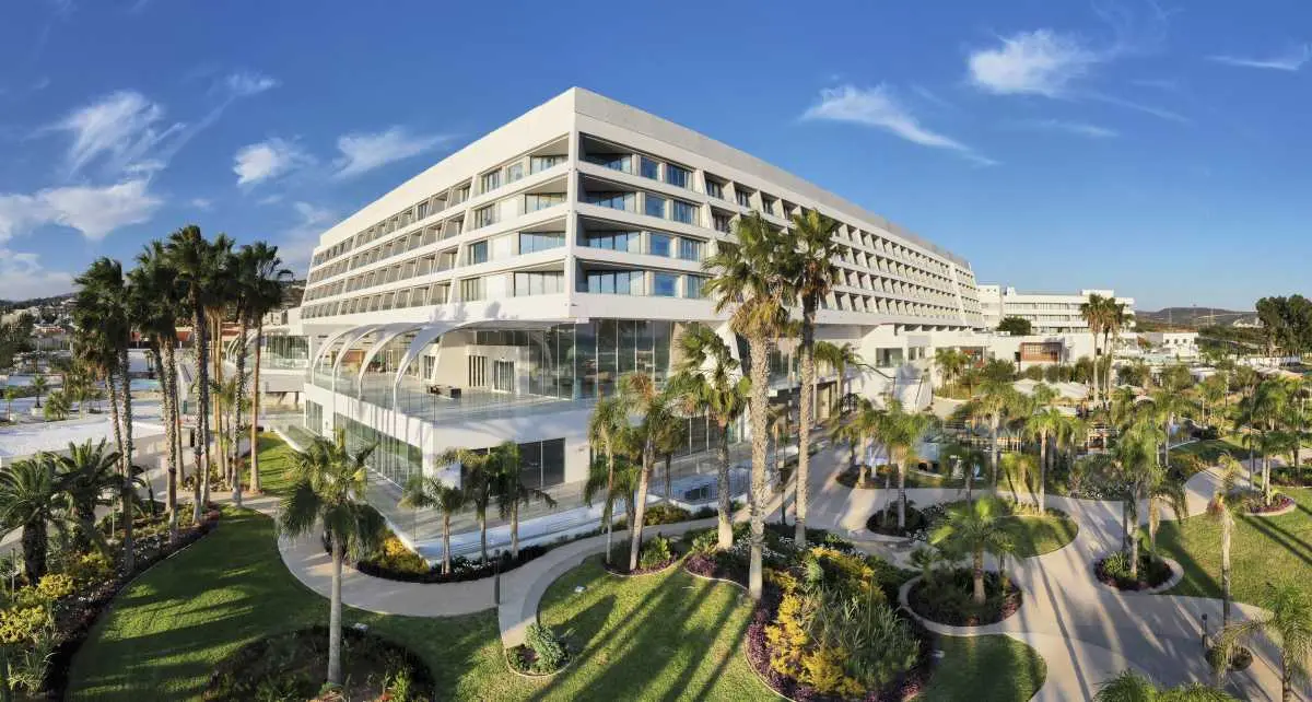 Δείτε τα 7 νέα πολυτελή ξενοδοχεία που ανοίγουν φέτος στην Κύπρο