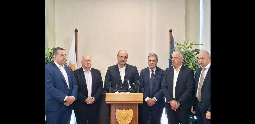 ΑΤΑ και συνταξιοδοτική μεταρρύθμιση συζήτησαν Υπουργός Εργασίας - ΠΑΣΥΔΥ