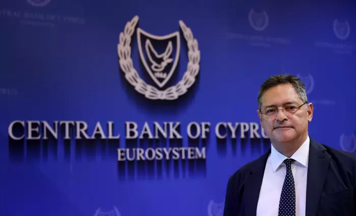 Παρέμβαση διοικητή ΚΤΚ για δασμούς – Ζητά σύνεση και ευελιξία από τράπεζες και κράτος