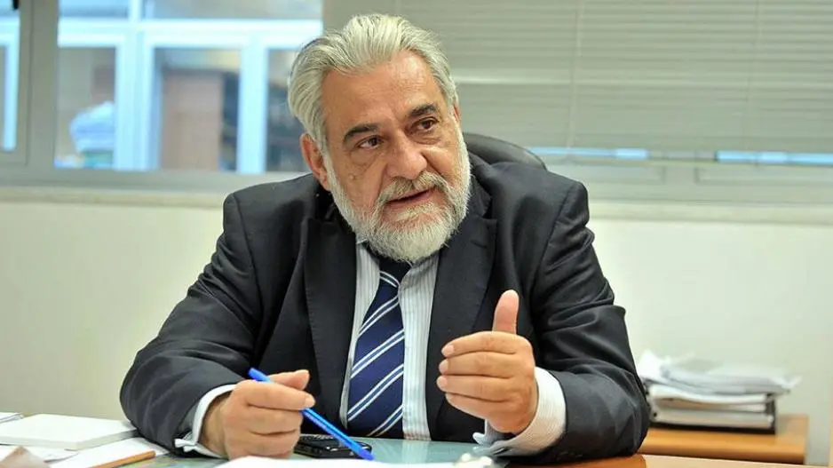 Χρημ/κός Επίτροπος: Ανάγκη για βάση δεδομένων για ΜΕΧ/εκποιήσεις