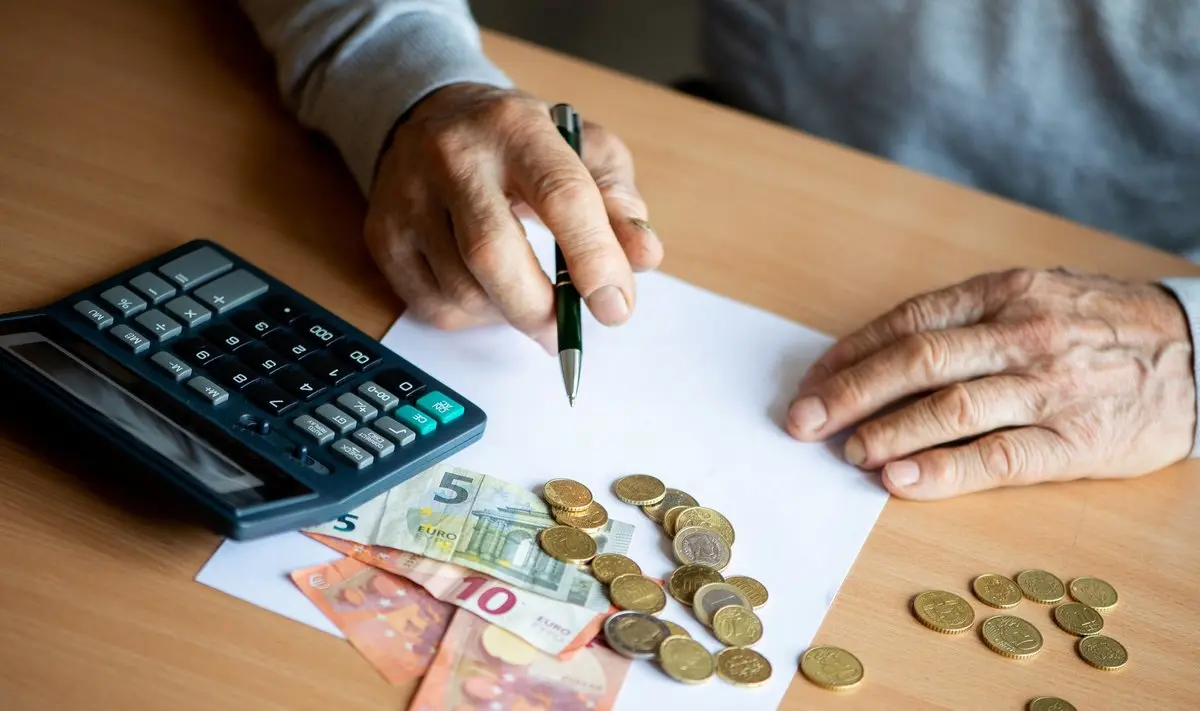 Αύξηση 3,38% στο βασικό μέρος των συντάξεων του ΤΚΑ -  Τι ανακοίνωσε το ΥΠΕΡΓ