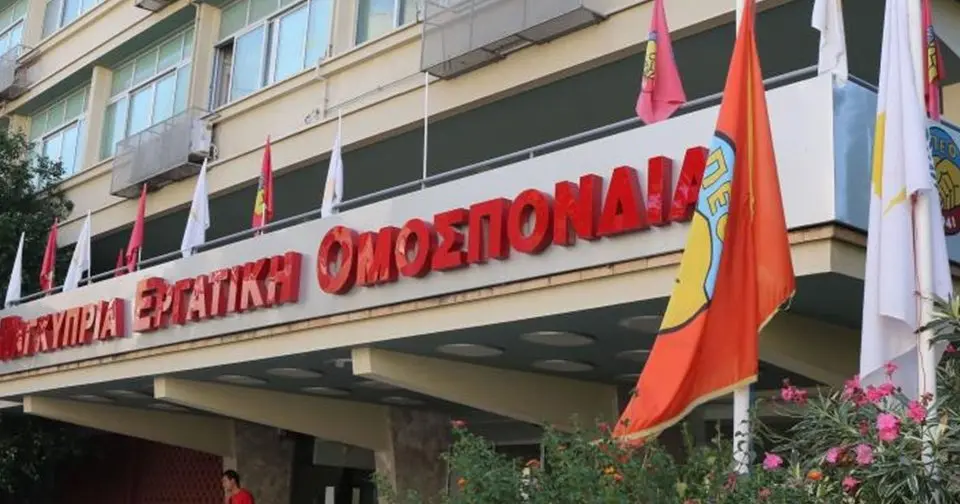 Δεν ικανοποιεί την ΠΕΟ η αύξηση του κατώτατου