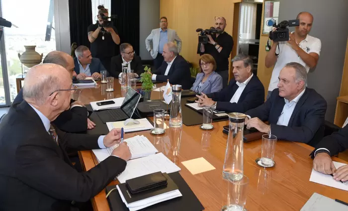 Αύριο νέος γύρος επαφών για την ΑΤΑ  - Χωρίς δηλώσεις οι σημερινές συναντήσεις