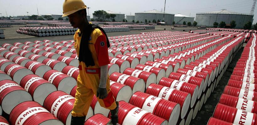 Μειώνονται οι τιμές πετρελαίου στις ασιατικές αγορές