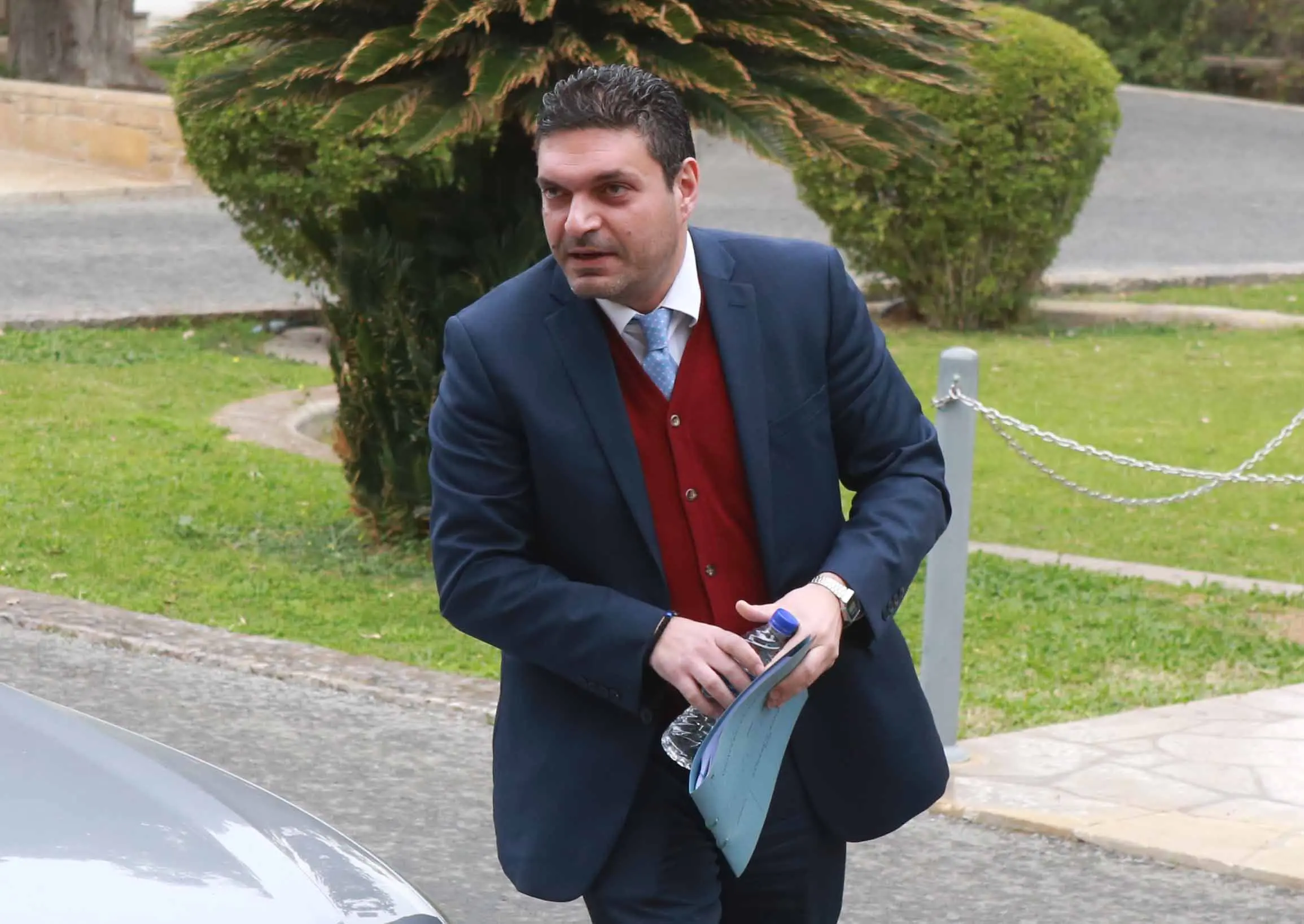 ΥΠΟΙΚ: Γιατί πρέπει να ψηφιστούν τα νομοσχέδια για τις δόσεις