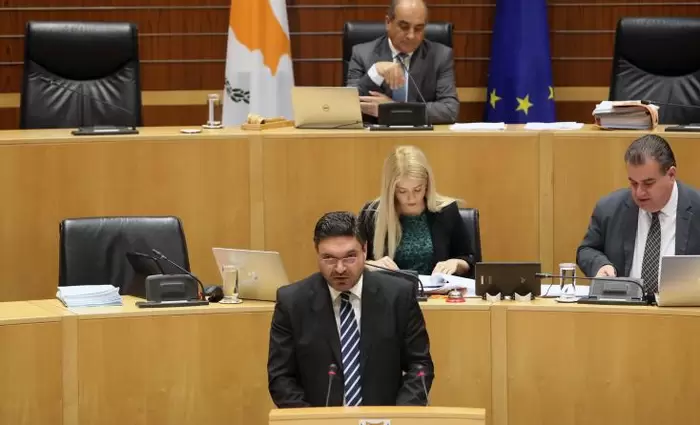 ΥΠΟΙΚ: Καθολική η μείωση του ΦΠΑ