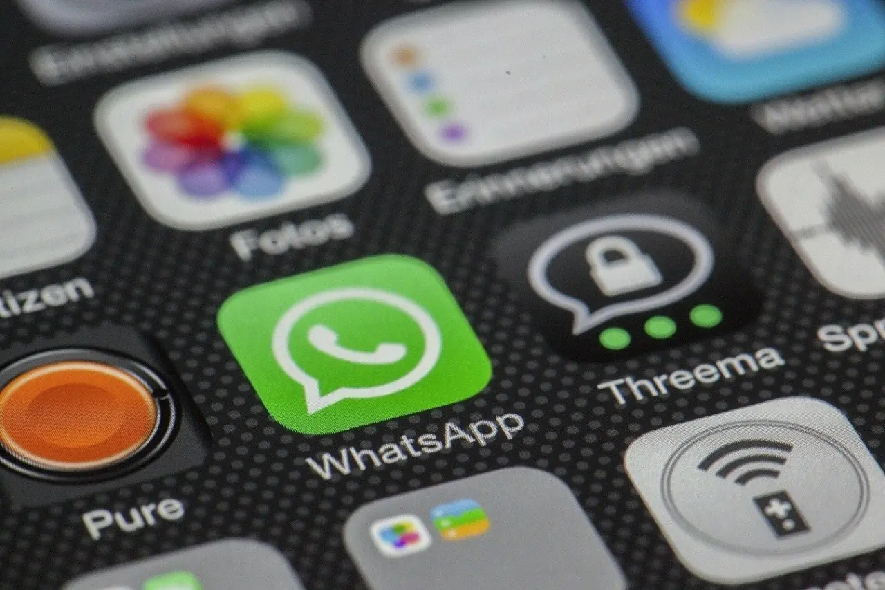 WhatsApp: Ερευνητές εντόπισαν κενό απορρήτου μεγάλης κλίμακας