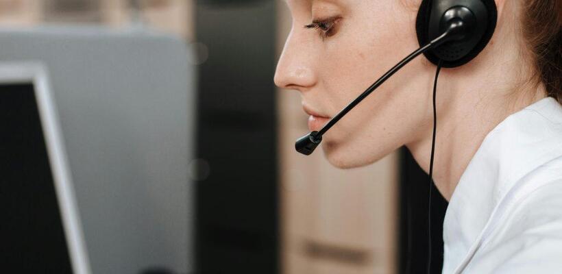 Η ΑΙ θα... σιγήσει τα τηλεφωνικά κέντρα;