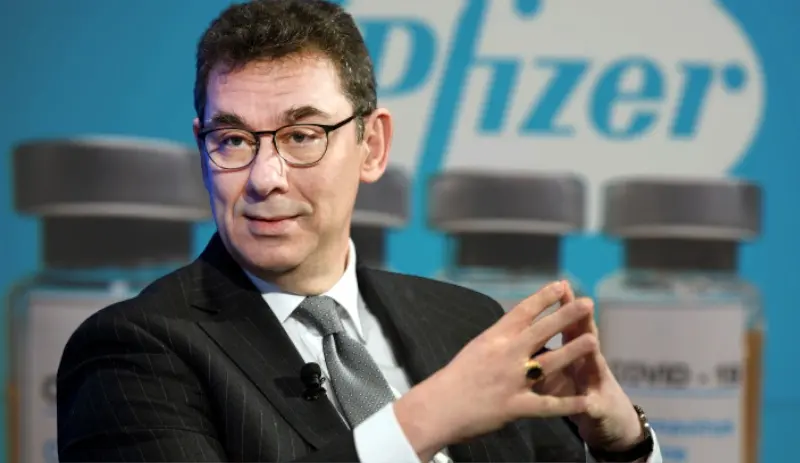 Χάπι & εμβόλιο βάζουν πάνω από $50 δισ. στα ταμεία της Pfizer για φέτος