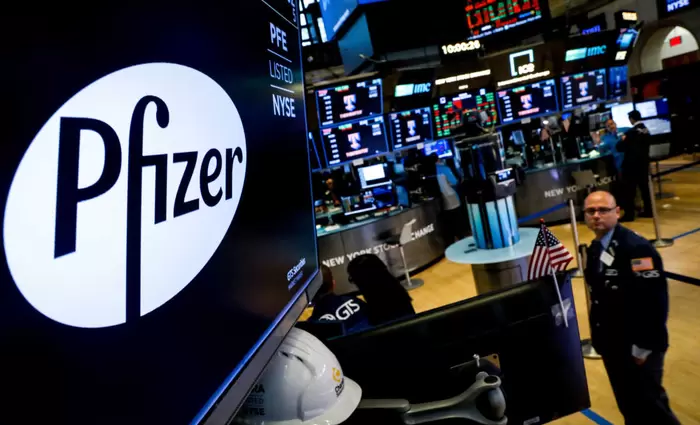 FT: Το εμβόλιο της Pfizer και η επίπτωση στις αγορές