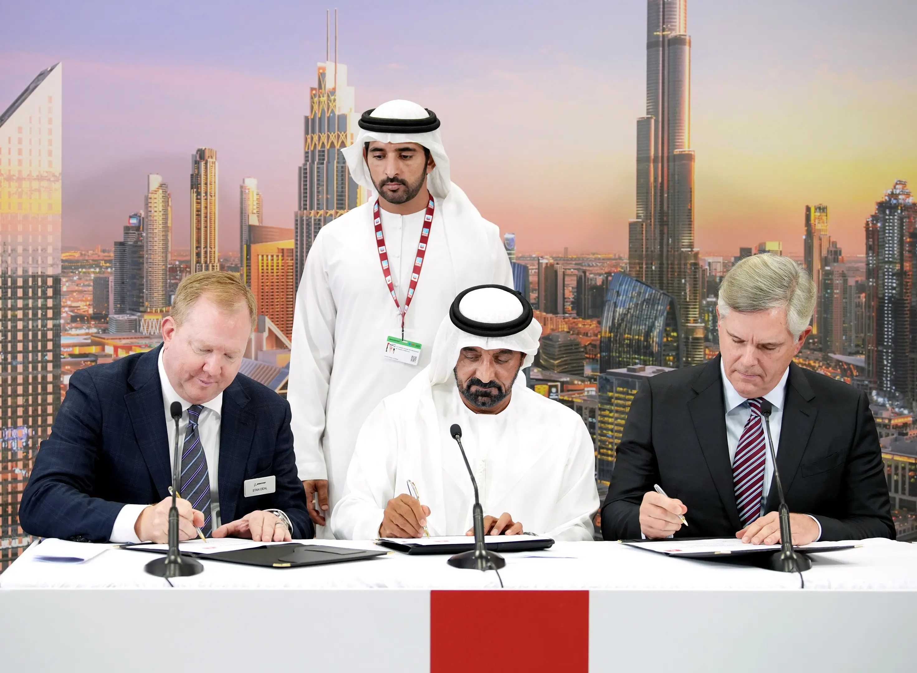 Αεροσκάφη ύψους 52 δισ. δολαρίων παρήγγειλε η Emirates