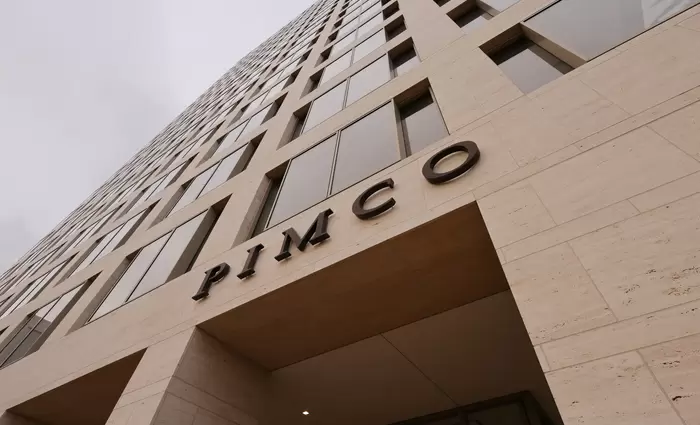 PIMCO: Η πολιτική πίεση προς τον Πάουελ μπορεί να κρατήσει τα επιτόκια ψηλά
