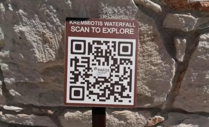 Update με έξυπνες πινακίδες στην τουριστική Πάφου