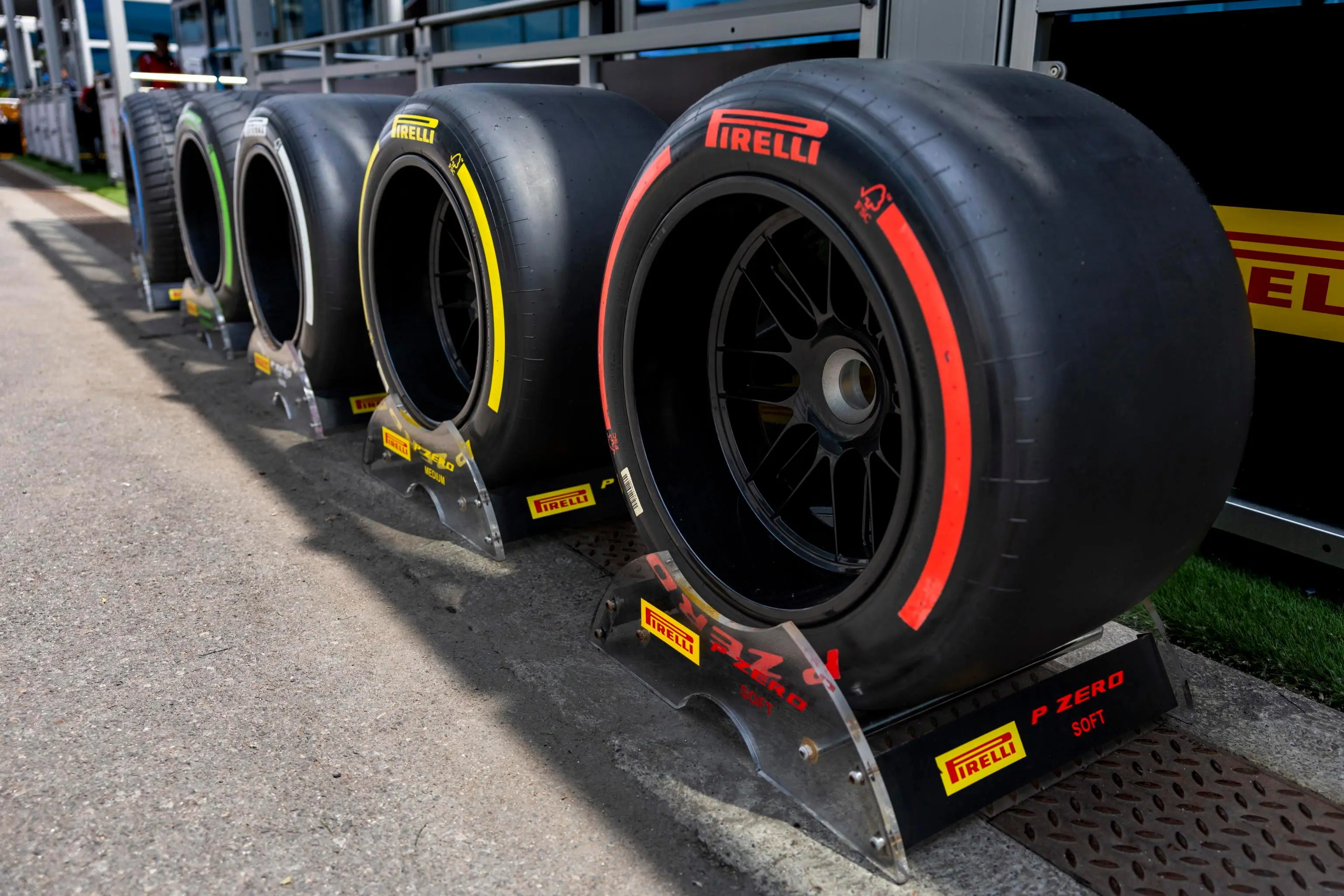 Pirelli: Συζητήσεις για δραστική μείωση της συμμετοχής της Sinochem στο 10% λόγω ανησυχιών ΗΠΑ