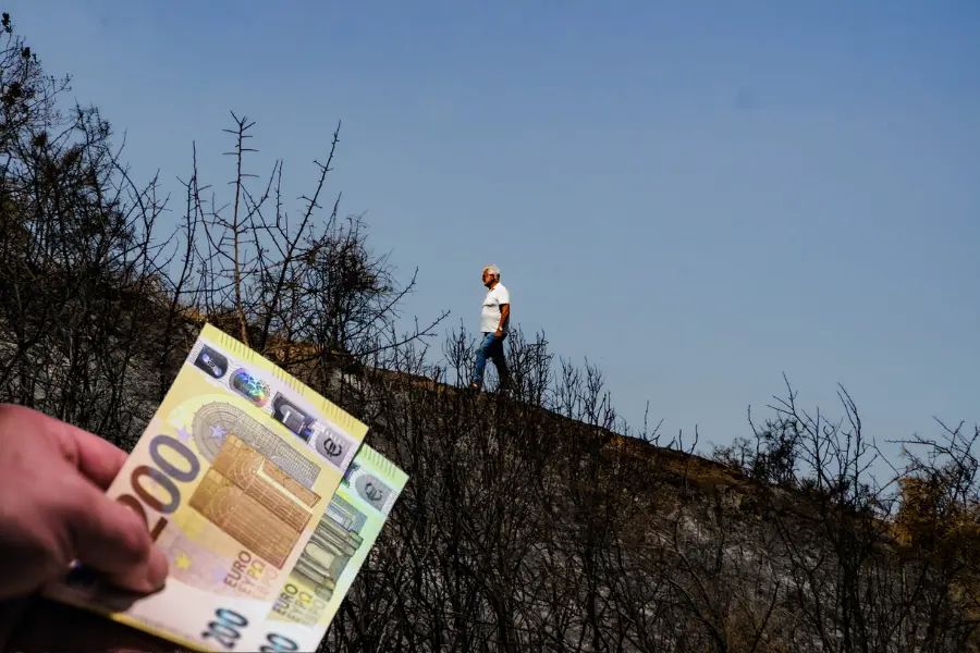Χωρίς εμπιστοσύνη στην Κυβέρνηση: Ανήσυχοι οι πυρόπληκτοι σε Φαρμακά και Ψάθι