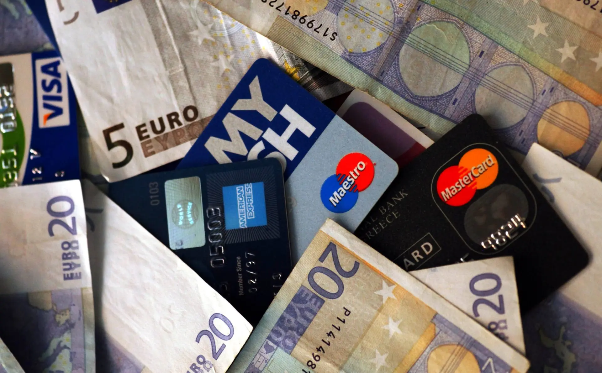 Στρέφονται στις ψηφιακές πληρωμές οι Κύπριοι