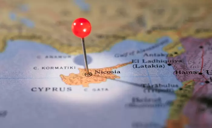 Πλήγμα στις υπηρεσίες λόγω του Ουκρανικού