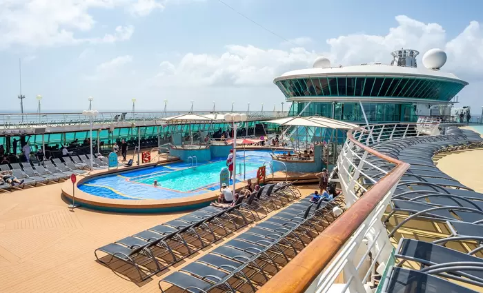 Άρχισαν τα δρομολόγια του Rhapsody of the Seas στην Κύπρο