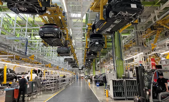 Σε χαμηλό 5 μηνών η μεταποιητική δραστηριότητα τον Νοέμβριο στην Ευρωζώνη