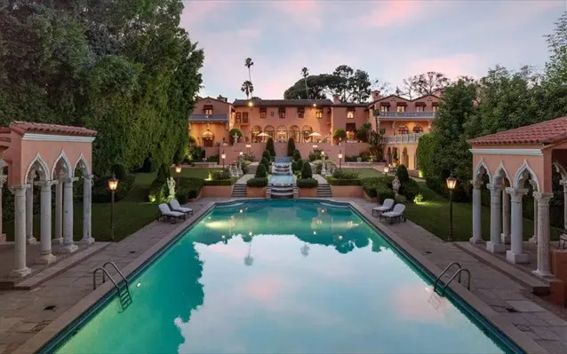 Πωλείται η έπαυλη που γυρίστηκε ο «Νονός» και ο «Σωματοφύλακας» (pics)