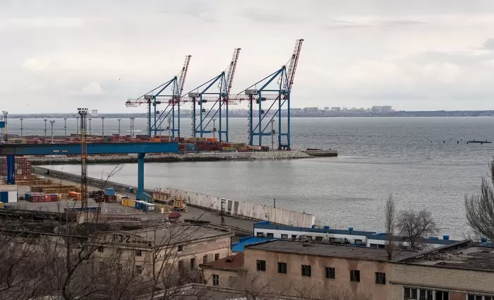 Αναθεώρηση των κυρώσεων ζητά η Ρωσία για το άνοιγμα των ουκρανικών λιμανιών